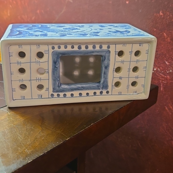 MMA Mottahedeh Portugal Flower Frog Metropolitan Museum of Art Flower Brick Vase - Picture 7 of 9